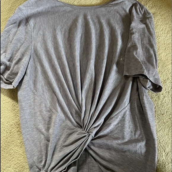 Lululemon Tee - Picture 1 of 2